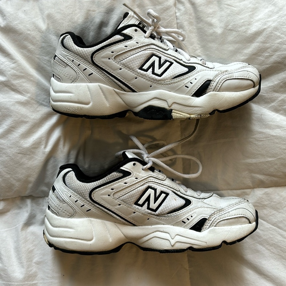 New Balance 452